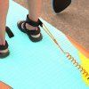 kde ma byt leash na paddleobard